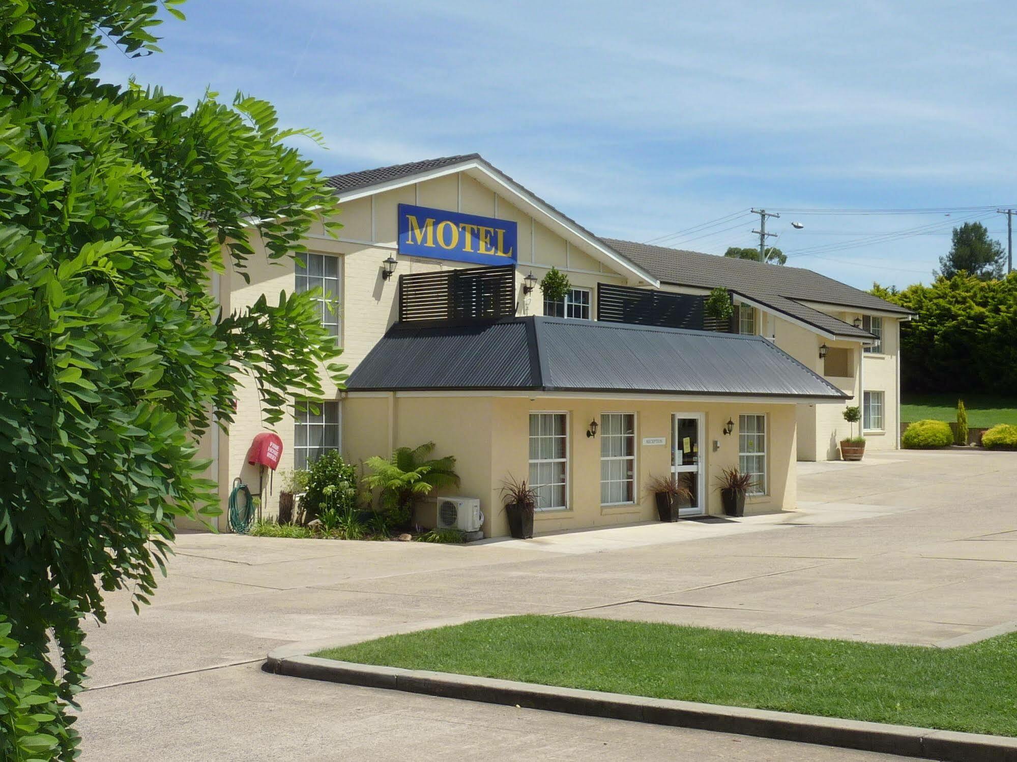 Best Western Coachman'S Inn Motel Bathurst Exterior photo